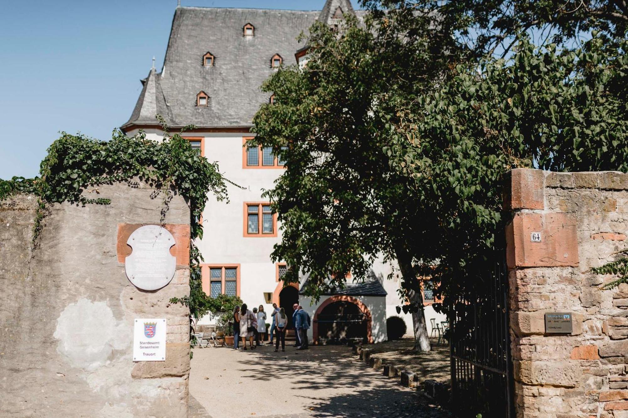 Schloss Schoenborn Geisenheim Exteriör bild